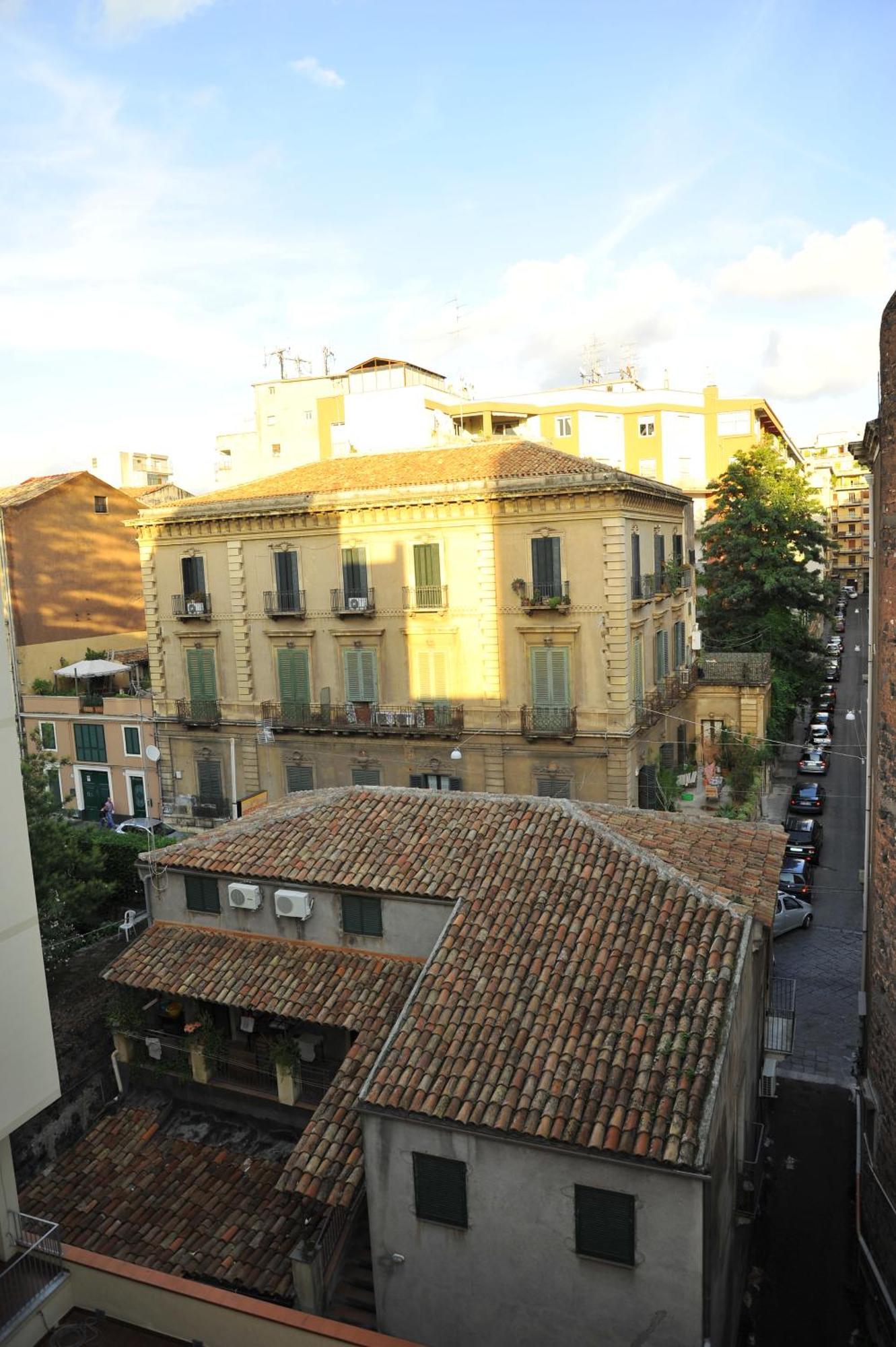 Etnea 454 Catania Luxury Rooms Екстер'єр фото