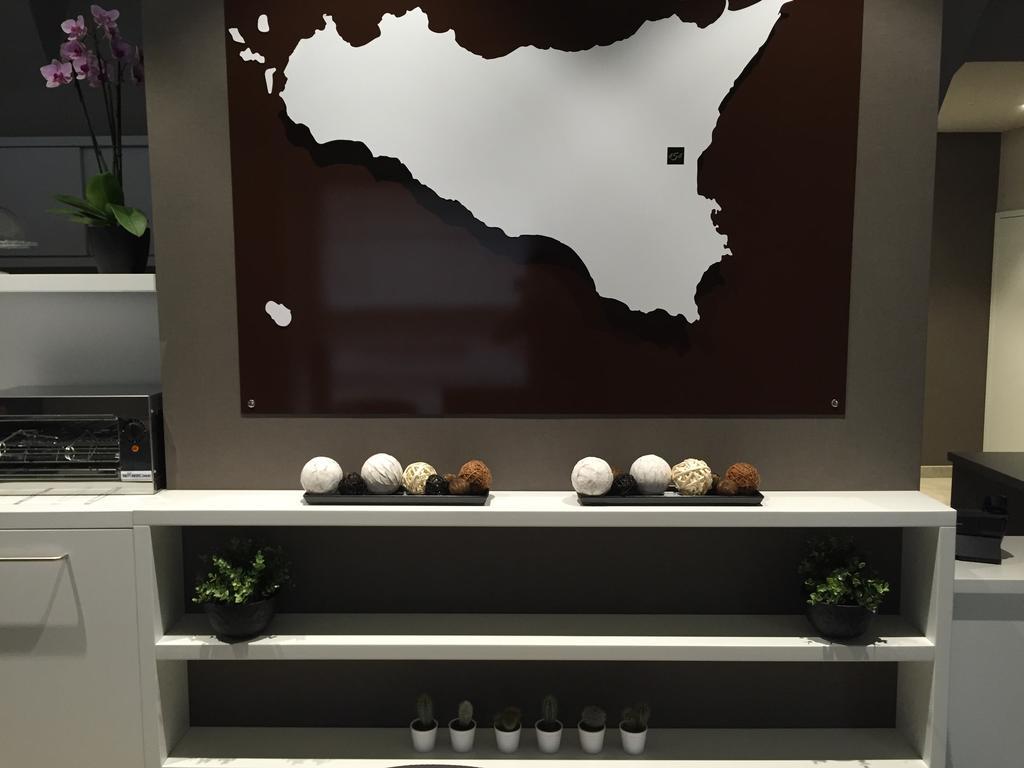 Etnea 454 Catania Luxury Rooms Екстер'єр фото